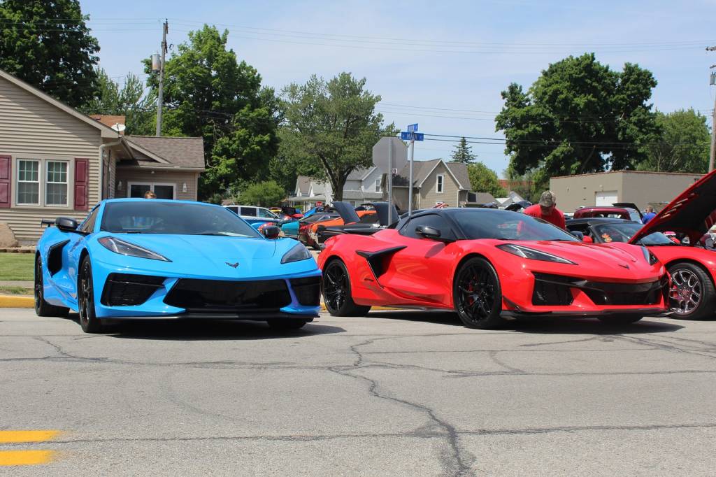 Twin Corvettes, Blue and Red